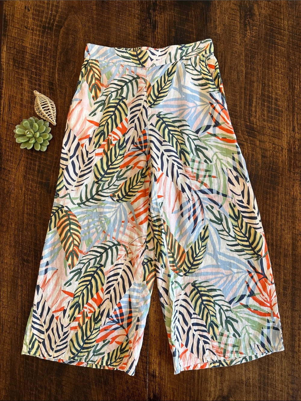 Tahari | 100% Linen Cropped Tropical Wide Leg Pants Boho Resort, Size M